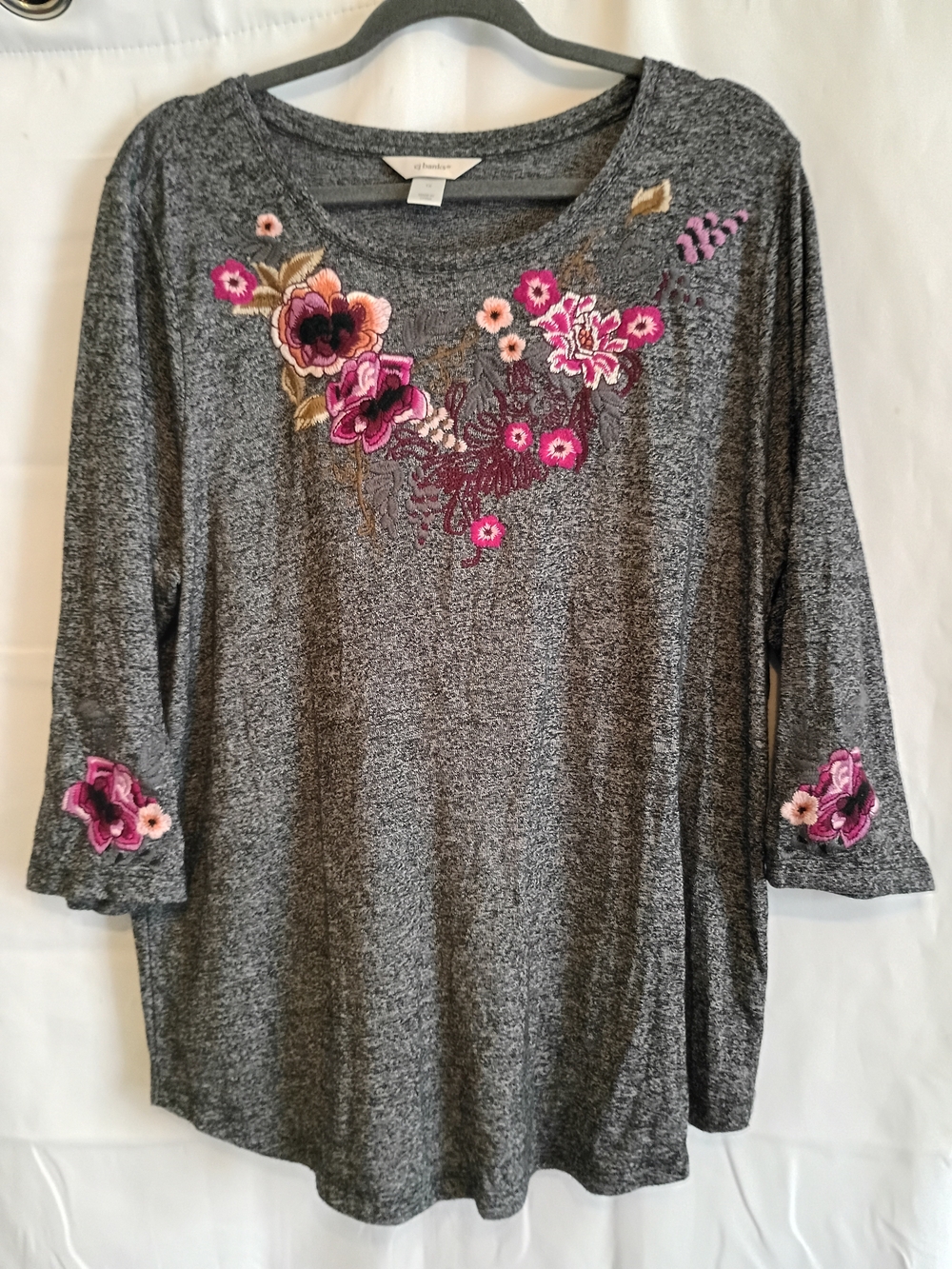 CJ Banks Heathered Gray Long Sleeve Top with Pink Floral Embroidery Size 1x